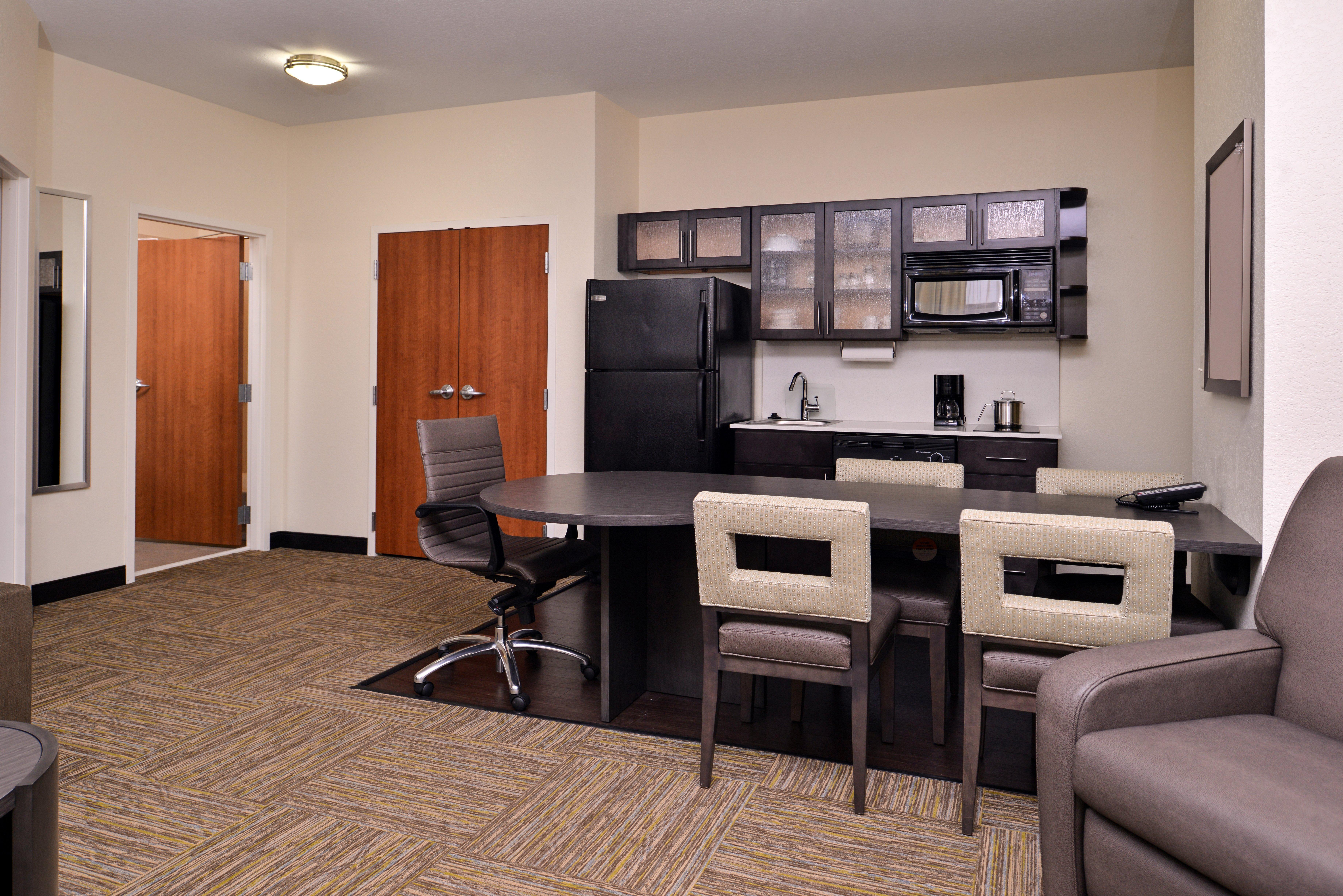 Candlewood Suites Terre Haute By Ihg Eksteriør bilde